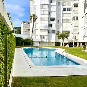  Appartement Seahomes Vacations, La Bleue, Beach&pool, Pk, Full Equipped In Fenals Espagne